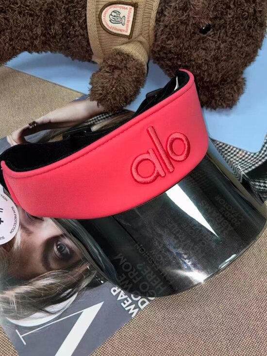 ALO Yoga Accessories - Alo Airlift Solar Visor Bright Red 🧢 A Versatile Style
